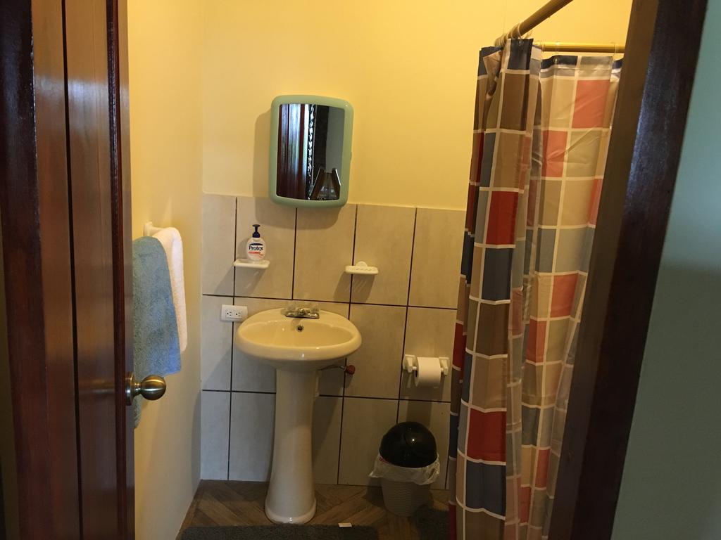 Casa Roja Hostel Montañita Стая снимка