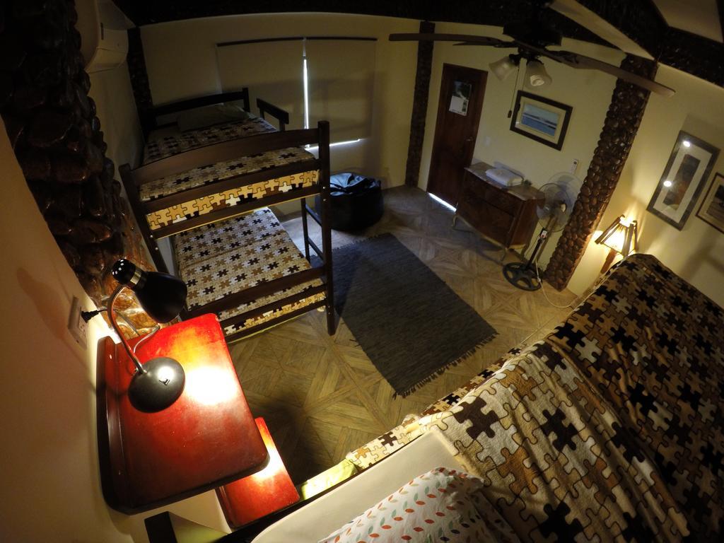 Casa Roja Hostel Montañita Екстериор снимка